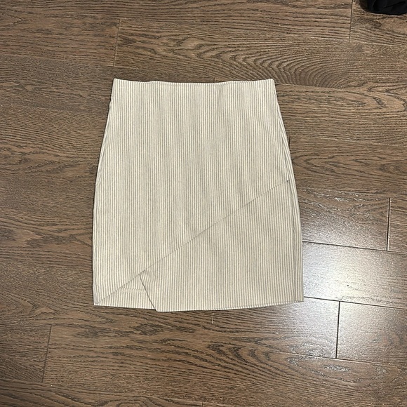 Dynamite women’s striped mini skirt - Picture 1 of 6